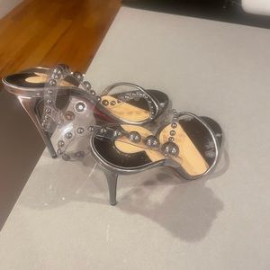 Sliver red bottoms, size 40.5